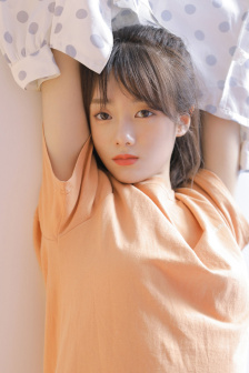 学长舌尖伸入湿嫩蜜汁H